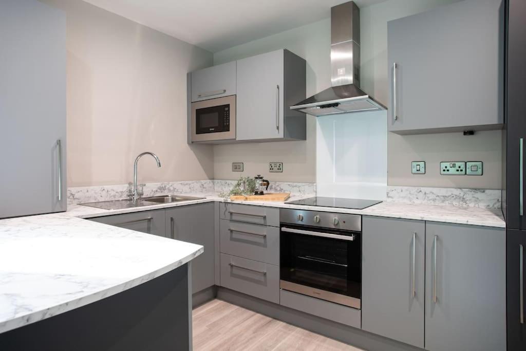 Stunning 2Br Next To The City Airport Bhd - Free Parking Belfast Exterior foto